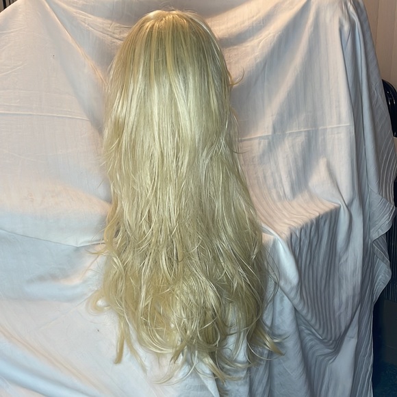 Wig  FF210 - Picture 7 of 11